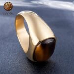 Anillo clásico con piedra de ojo de tigre