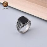 Anillo silencioso de ojo de tigre negro