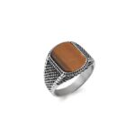 Anillo silencioso de ojo de tigre negro