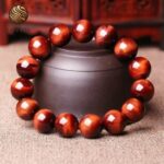 Pulsera Ojo de Tigre Rojo: Bloquea las energías negativas